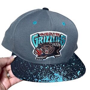 Vintage Vancouver Grizzlies Mitchell & Ness Snap Back Hat Hardwood Classics Rare